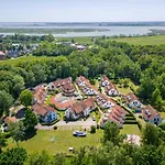 Freesenbruch Reihenhaus 8 - Zum Zingst